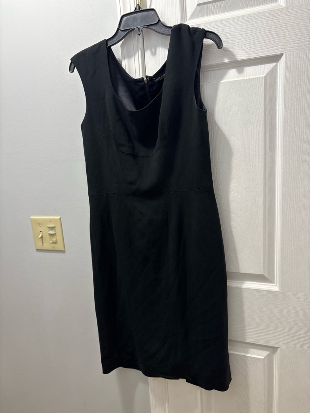 Dolce & Gabbana Black Sleeveless Scoop-Neck Shift Dress Size 46/ US 10 PRE-OWNED
